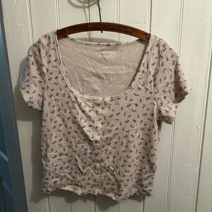 Old Navy large floral short sleeve faux button down top